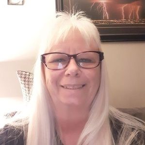 Meet your Posher, Connie